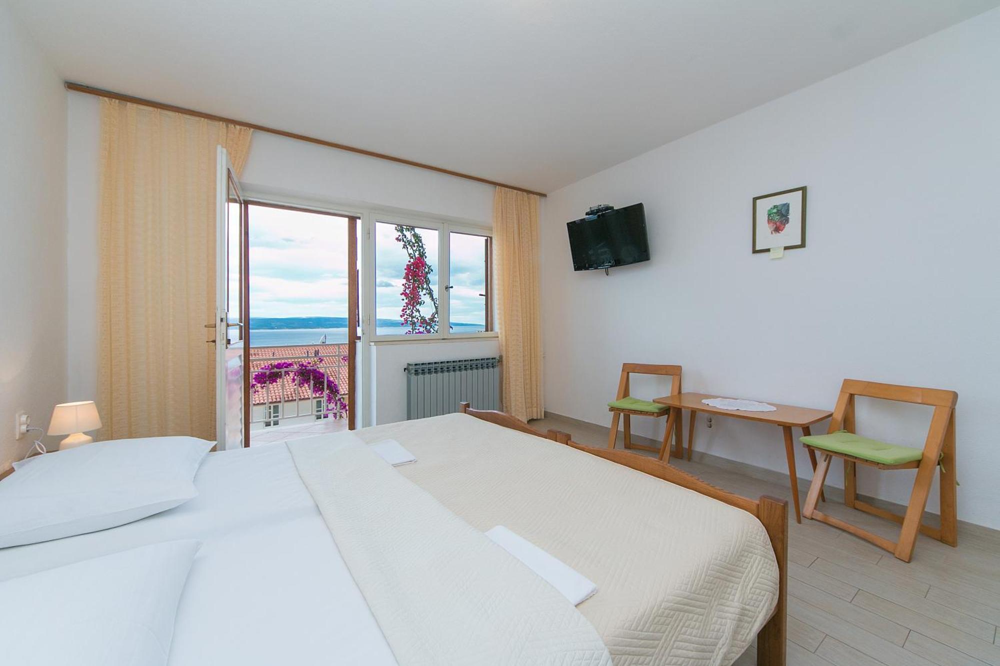 Apartments And Rooms By The Sea Brela, Makarska - 2752 Rom bilde
