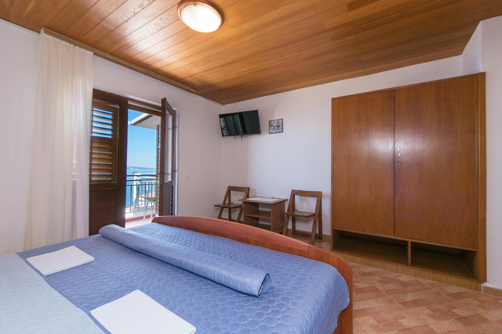 Apartments And Rooms By The Sea Brela, Makarska - 2752 Rom bilde