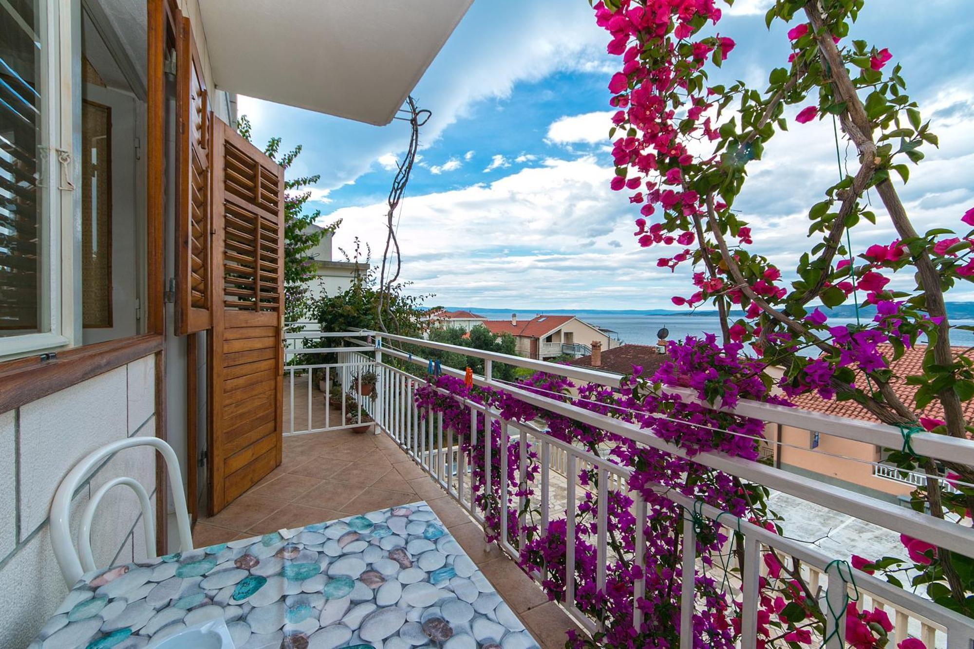 Apartments And Rooms By The Sea Brela, Makarska - 2752 Eksteriør bilde