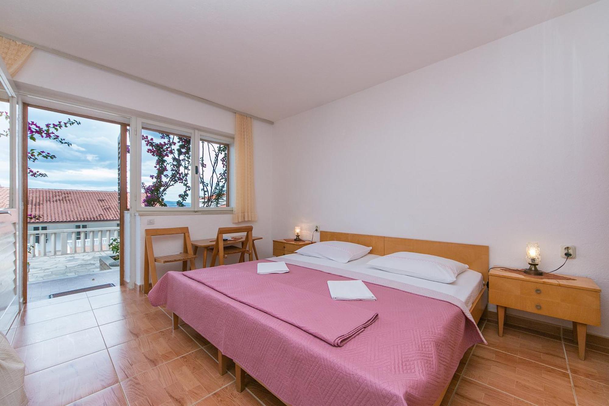 Apartments And Rooms By The Sea Brela, Makarska - 2752 Eksteriør bilde