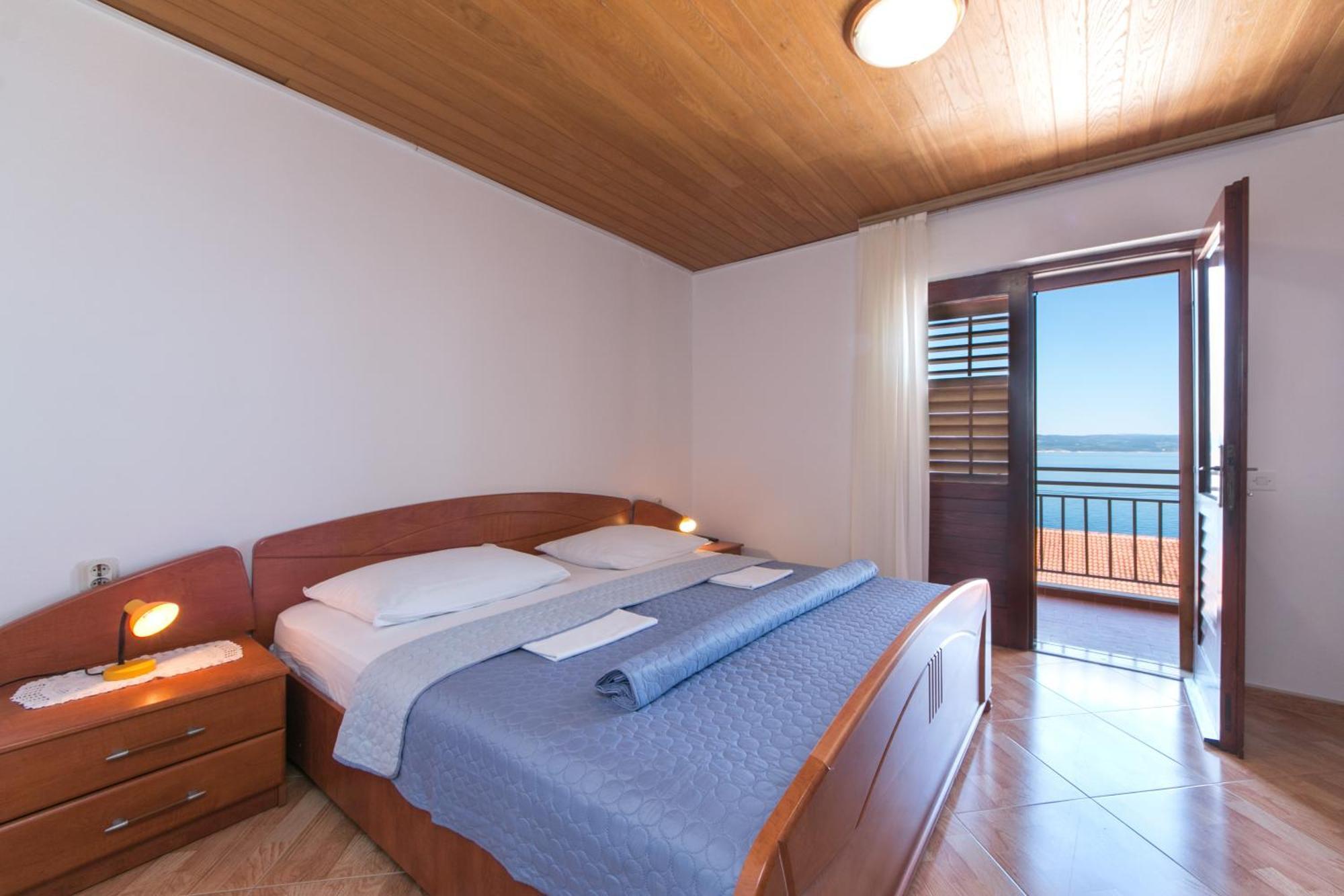 Apartments And Rooms By The Sea Brela, Makarska - 2752 Eksteriør bilde
