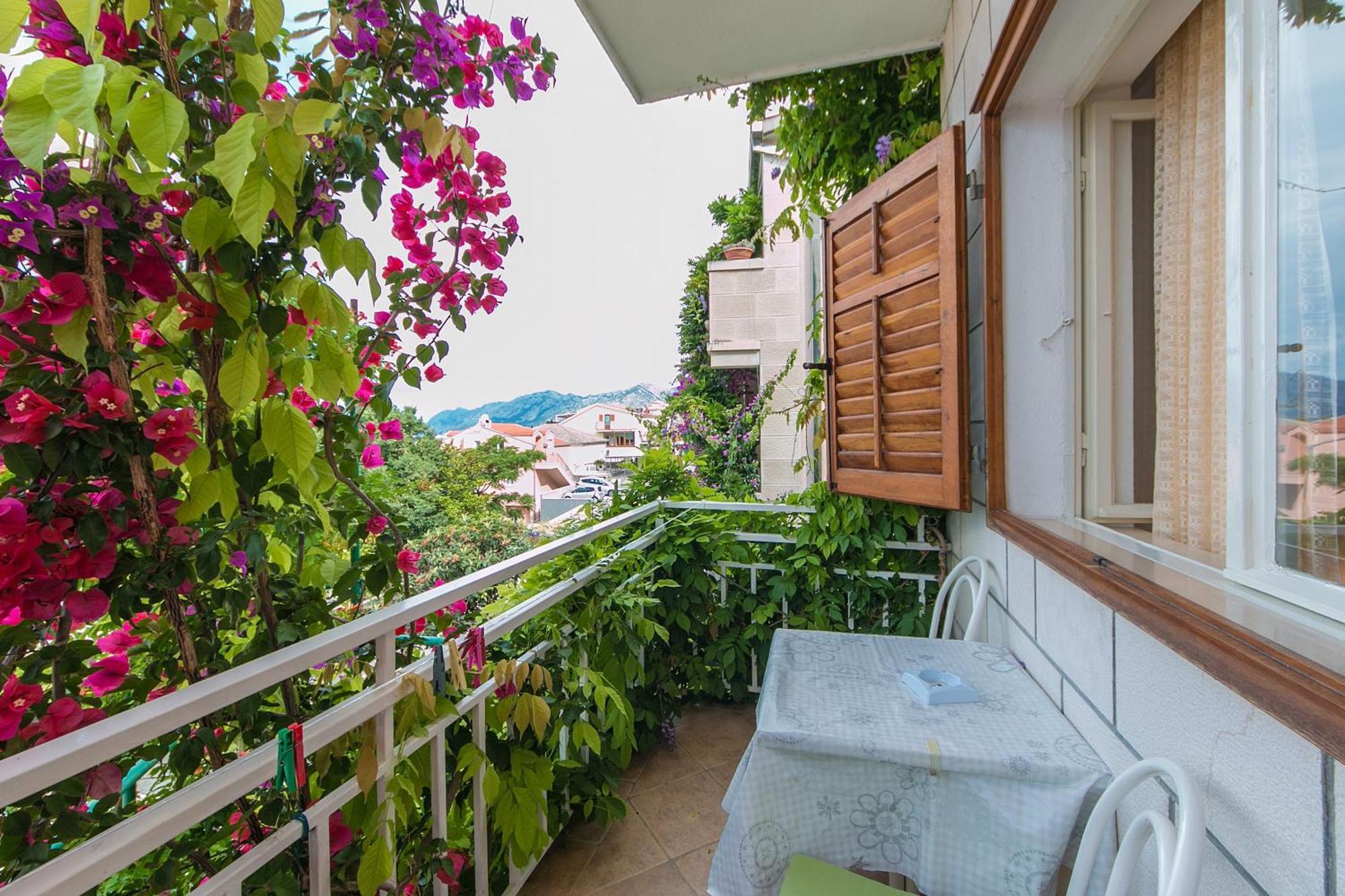 Apartments And Rooms By The Sea Brela, Makarska - 2752 Eksteriør bilde
