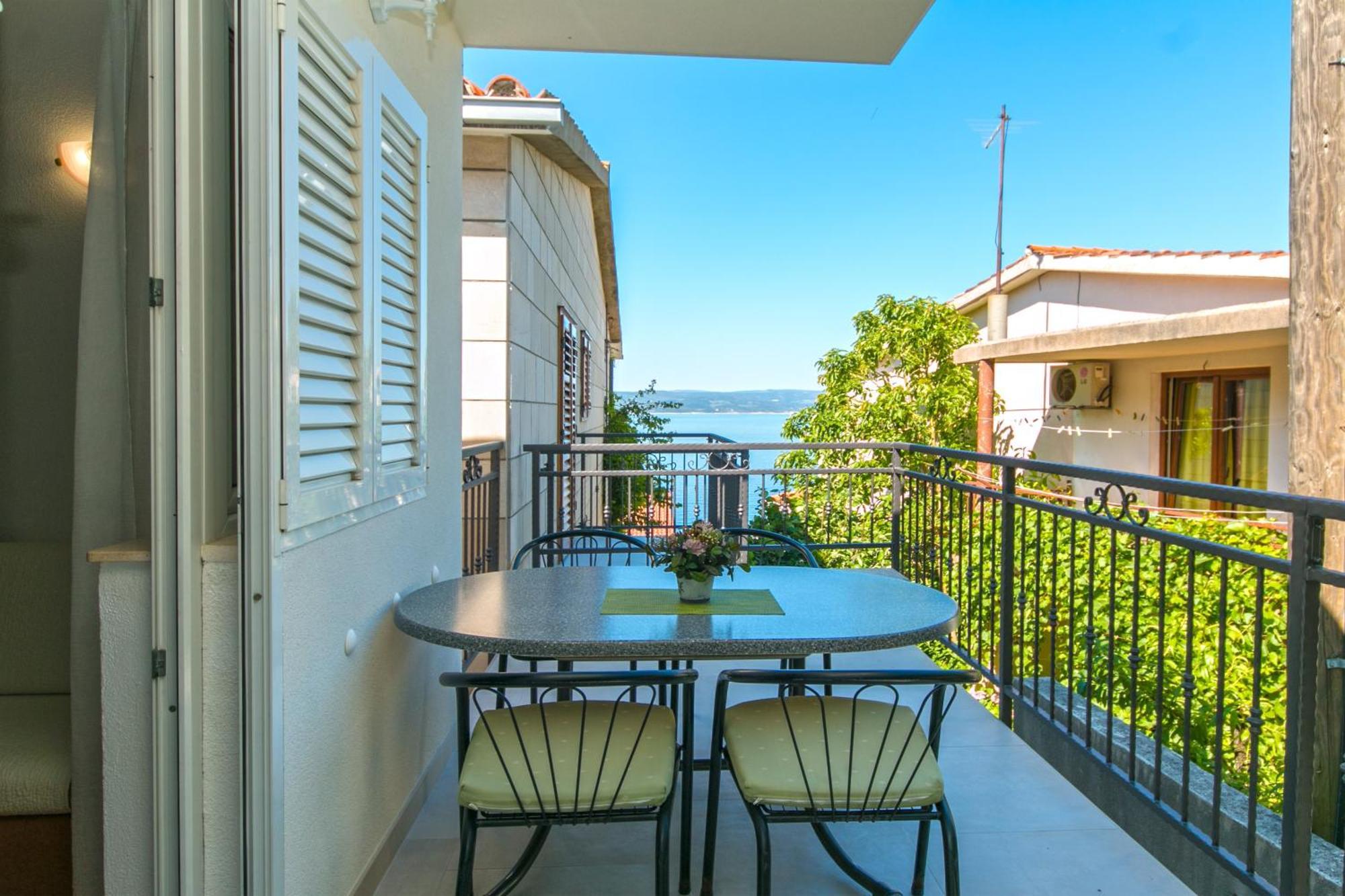 Apartments And Rooms By The Sea Brela, Makarska - 2752 Eksteriør bilde